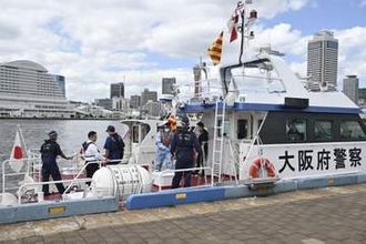 南海トラフ想定し6府県警が訓練　津波で多数の漂流者救出