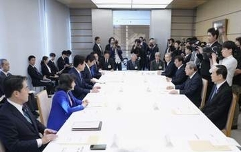 国家公務員の給与増額決定　2年連続で3％超