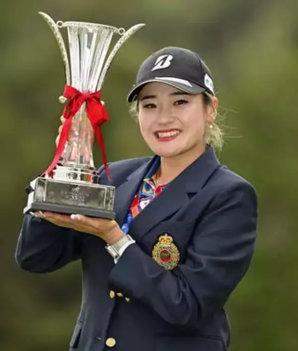 桑木志帆が逃げ切り、今季4勝目　延田グループ女子ゴルフ最終日