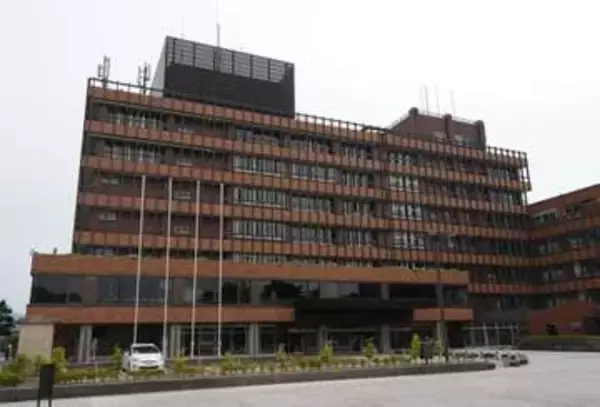 盗撮疑い、金沢市職員逮捕　福祉施設トイレにカメラ