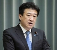 記者と領事面会実現せず「遺憾」　官房長官、ロシアが拘束