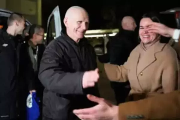 平和賞受賞者や邦人元教師ら釈放　ベラルーシ、恩赦123人