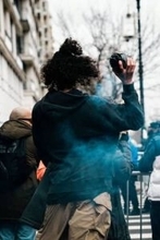 NY市長宅前の抗議デモで爆発物　男2人訴追、ISに影響か