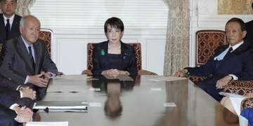 首相「意見受け止め対応」　自民党大会での自衛官歌唱