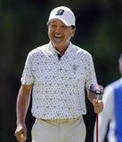 「70歳の倉本昌弘がイーグル　関西オープンゴルフ第1日」の画像1