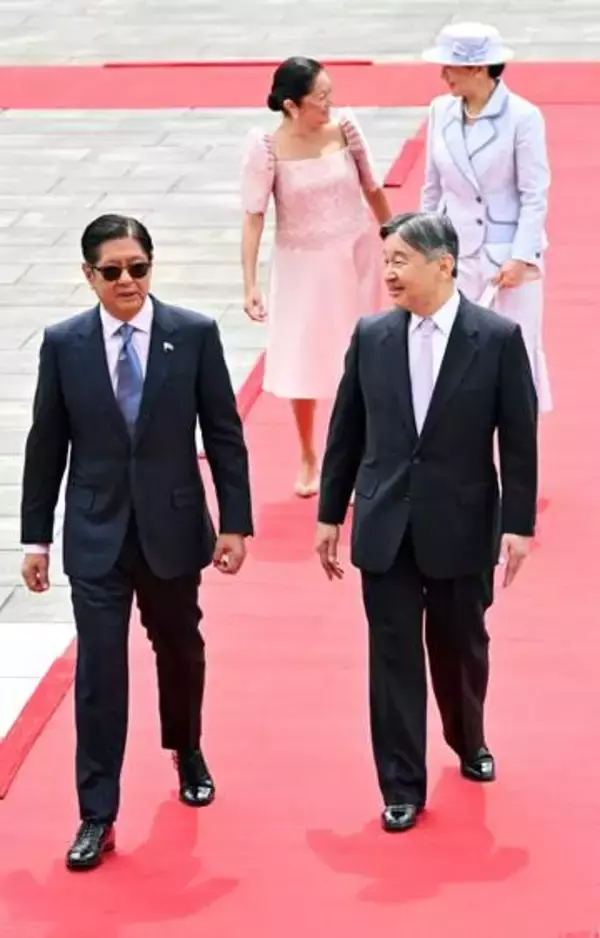 両陛下、フィリピン大統領を歓迎　皇居で国賓接遇、夫妻で来日