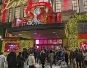 米年末商戦、初の1兆ドル超　業界予想、消費堅調見込む