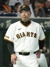 巨人の阿部慎之助監督が辞任　長女暴行疑い、逮捕後に釈放