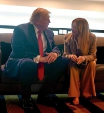 「イタリア首相が写真撮影懇願」　トランプ氏発言に波紋