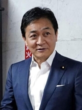 玉木氏、食品消費税1％をけん制　所得税や住民税の軽減を主張