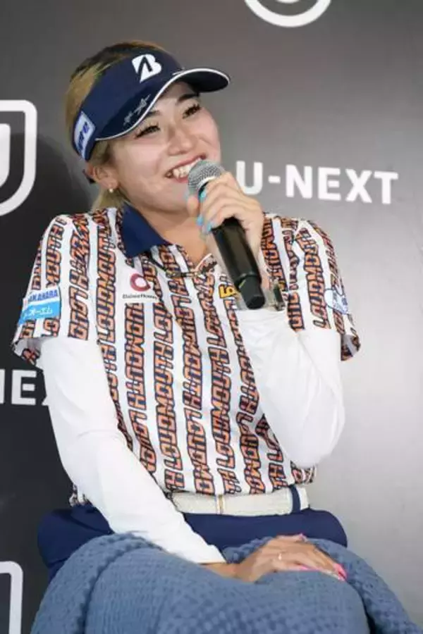 桑木志帆が帰国「少しずつ実感」　ゴルフの全英女子オープン制覇