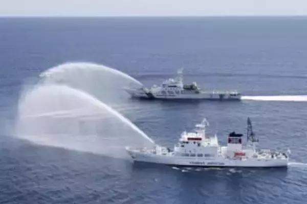 中国漁船を拿捕、船長逮捕　水産庁、長崎沖で停船従わず逃走