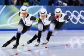 追い抜き女子団体で日本準決勝へ　スピードスケート・14日