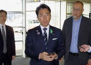 北朝鮮が弾道ミサイル数発　140キロ飛行、EEZ外に