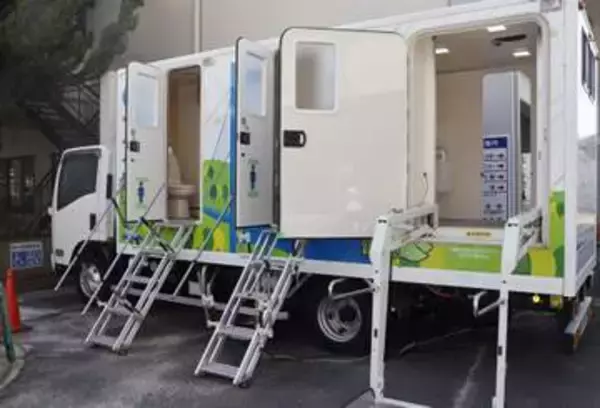 工事遅れにトイレトラックを活用　ナフサ不足で、大阪・交野市