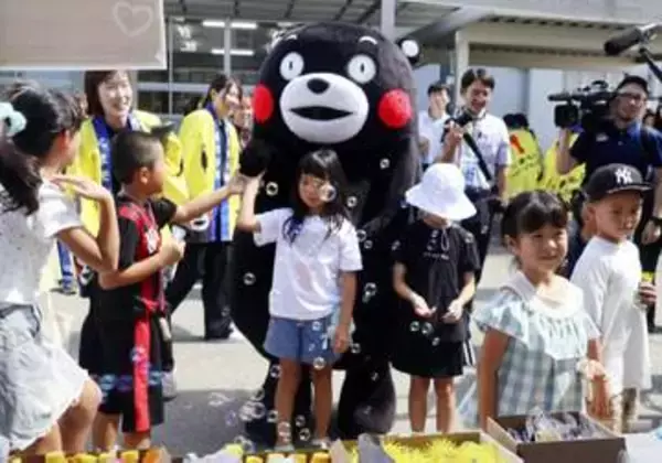 避難所で「応援してるモン」　くまモン活動再開