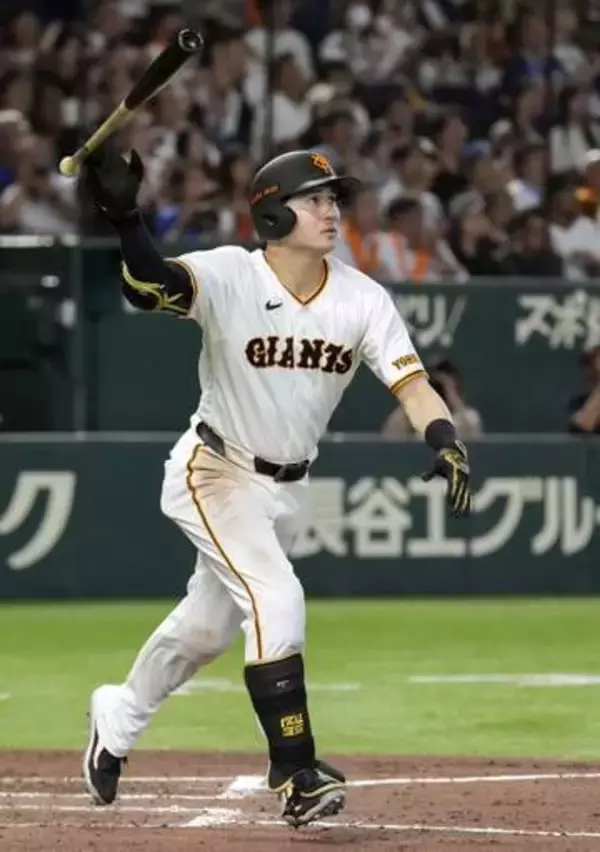 巨2―0中（18日）　泉口がサヨナラ2ラン