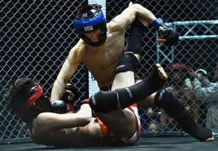 格闘技と学業両立へタッグ　通信・専門学校に新コース