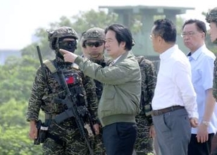 台湾、中国軍の上陸阻止演習実施　海軍と海保連携強化