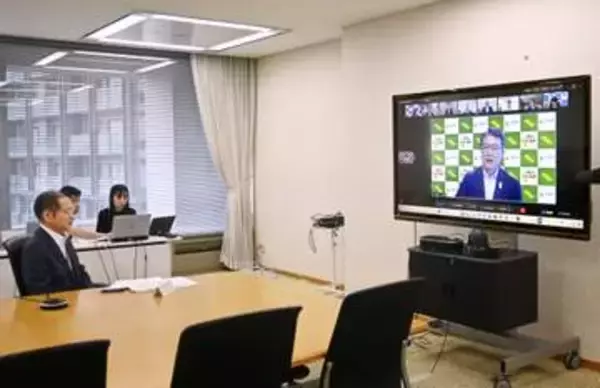 所得連動給付で財政負担懸念　全国知事会が会合
