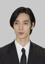 俳優の清水被告、大麻所持認める　東京地裁初公判