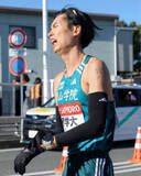 「青学、亡き友を思う「★7」　体の一部にペンで記し頂点に」の画像1