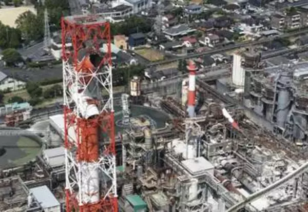 日本製紙、倒壊の煙突が建物直撃　9人死亡、16年熊本地震で補強