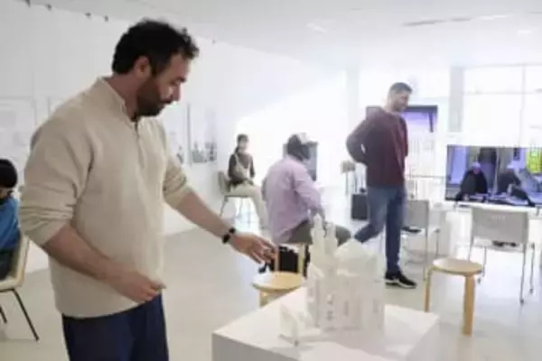 モスク展「異文化理解を」　佐賀大美術館、教徒の研究者企画