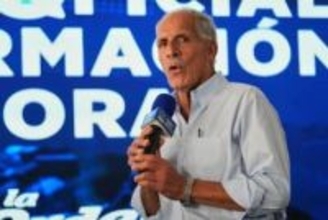 ホンジュラス大統領選で混乱続く　開票結果巡り対立、勝者決まらず