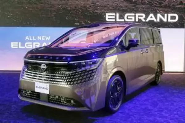 日産、新「エルグランド」発売　全面改良、ミニバンで巻き返しへ