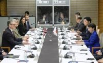 対中国念頭、重要鉱物供給で連携　日英首脳会談、サイバー協力強化