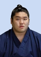 幕内の朝紅龍が夏場所休場　6日目に右膝負傷