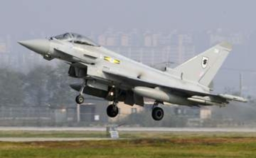 英仏共同で初の核演習　両軍戦闘機が攻撃想定