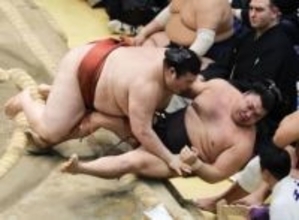 安青錦3敗目、熱海富士と並ぶ　1差で大の里、霧島ら4人