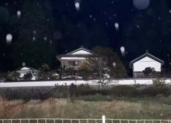 逮捕の父親「イメージと違う」　幼少期は「おばあちゃん子」