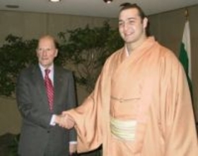 ＜あのころ＞祖国ブルガリア首相と対面　21年前の12月13日