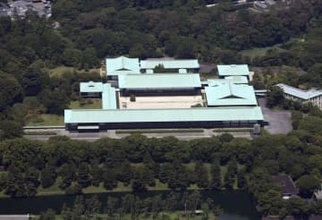 皇居で新年祝賀の儀　両陛下に皇族らあいさつ