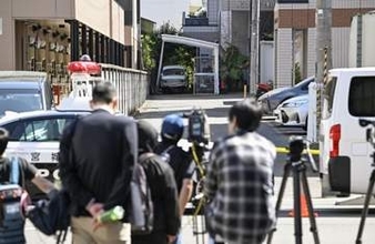 仙台中心部のクマ、麻酔銃で駆除　住宅街の茂みに1頭、箱わなも