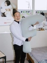 能登抱きしめ癒やされて　被災者の声で枕開発、石川