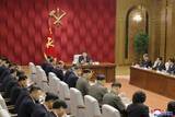 「金正恩氏、経済目標で指示　政治局会議、対米は触れず」の画像1