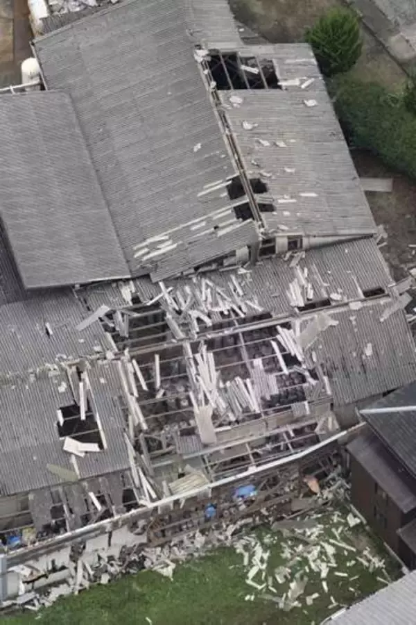 奈良の工場でボンベ爆発　けが人なし、ガス抜き中か