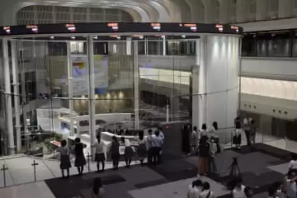 東証、午前終値は5万1131円　米政府閉鎖解除で前進、買い優勢