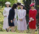「女性天皇排除は明治時代の遺物　男女同権が浸透した現代とあつれき」の画像1