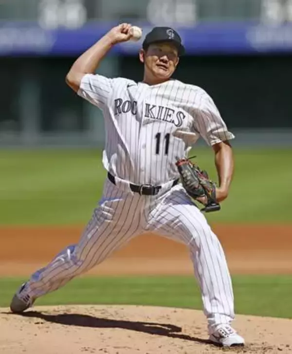 菅野6回3失点、勝敗付かず　岡本無安打、山本が先発