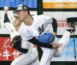 ロッテ石垣元「7割」でも球強く　初投球、監督「バケモン」