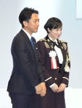 自衛官が自民党大会で歌唱　政治行為制限の法に抵触か