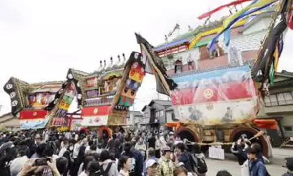 能登被災地で春告げる祭り　巨大な山車、こいのぼりも