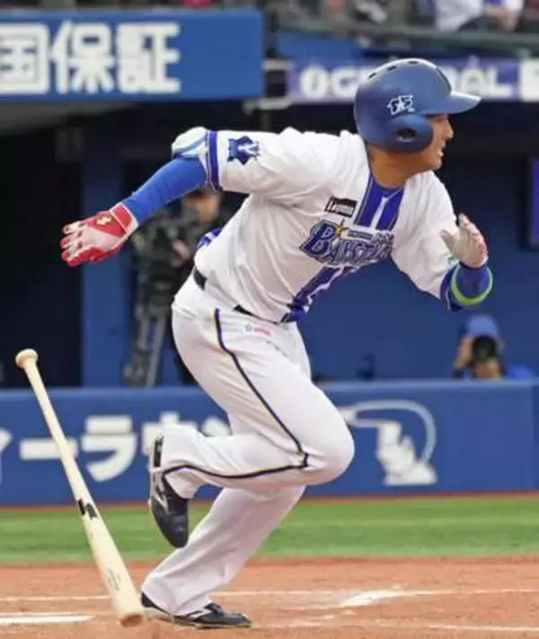 D11―8広（4日）　DeNAが先発全員安打