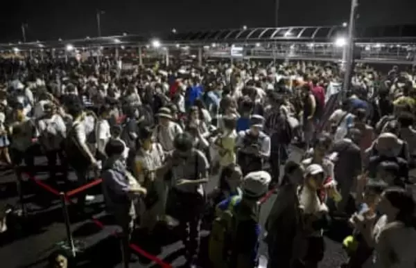 津波警報備え早期帰宅や出勤抑制　大規模イベント時の代替輸送確認