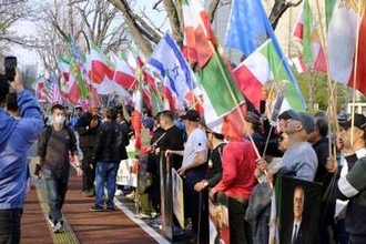 「自由なイランへ支援を」　外務省前で民主化求めデモ